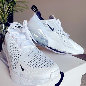 Nike AirMax 270